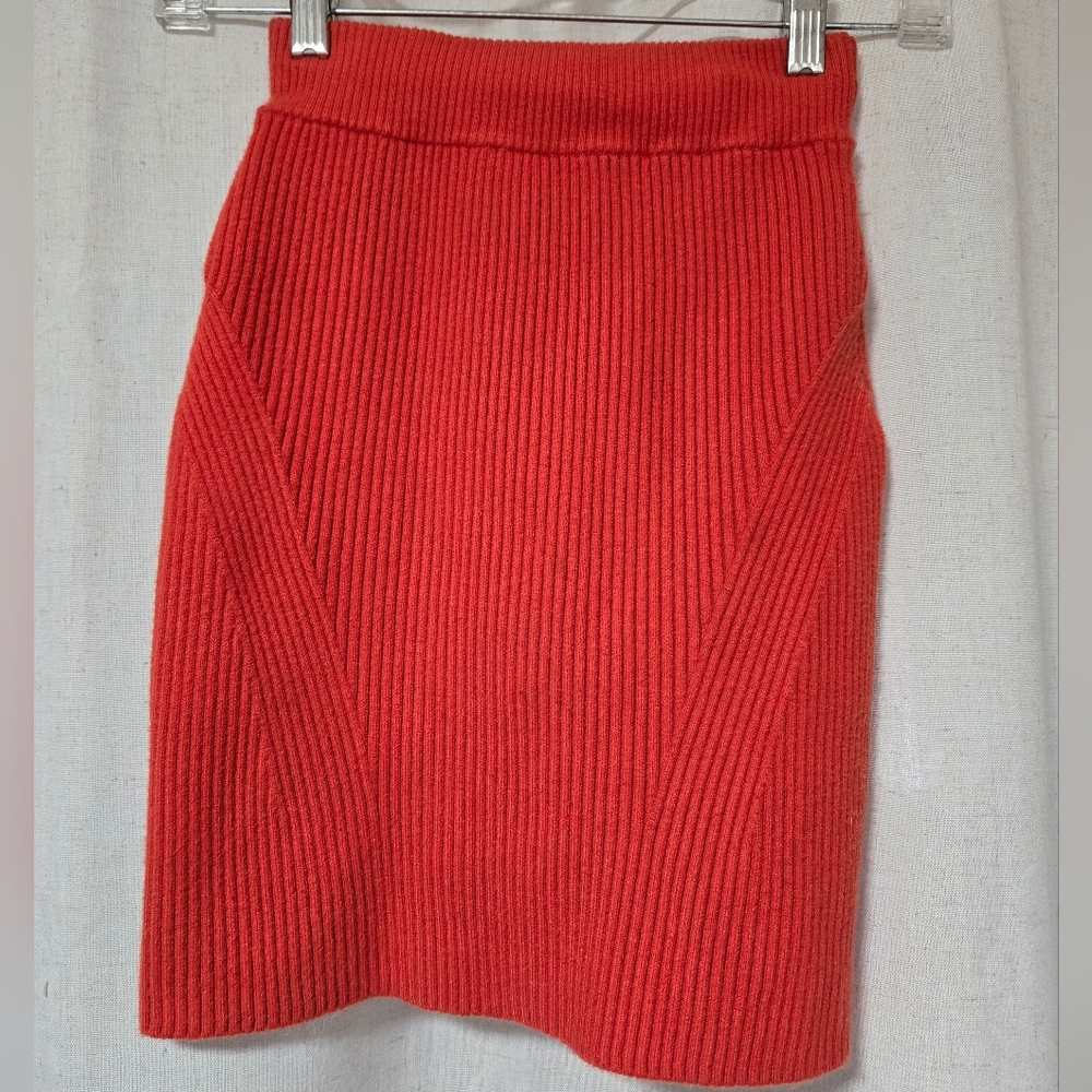 Red Ribbed Women's Skirt